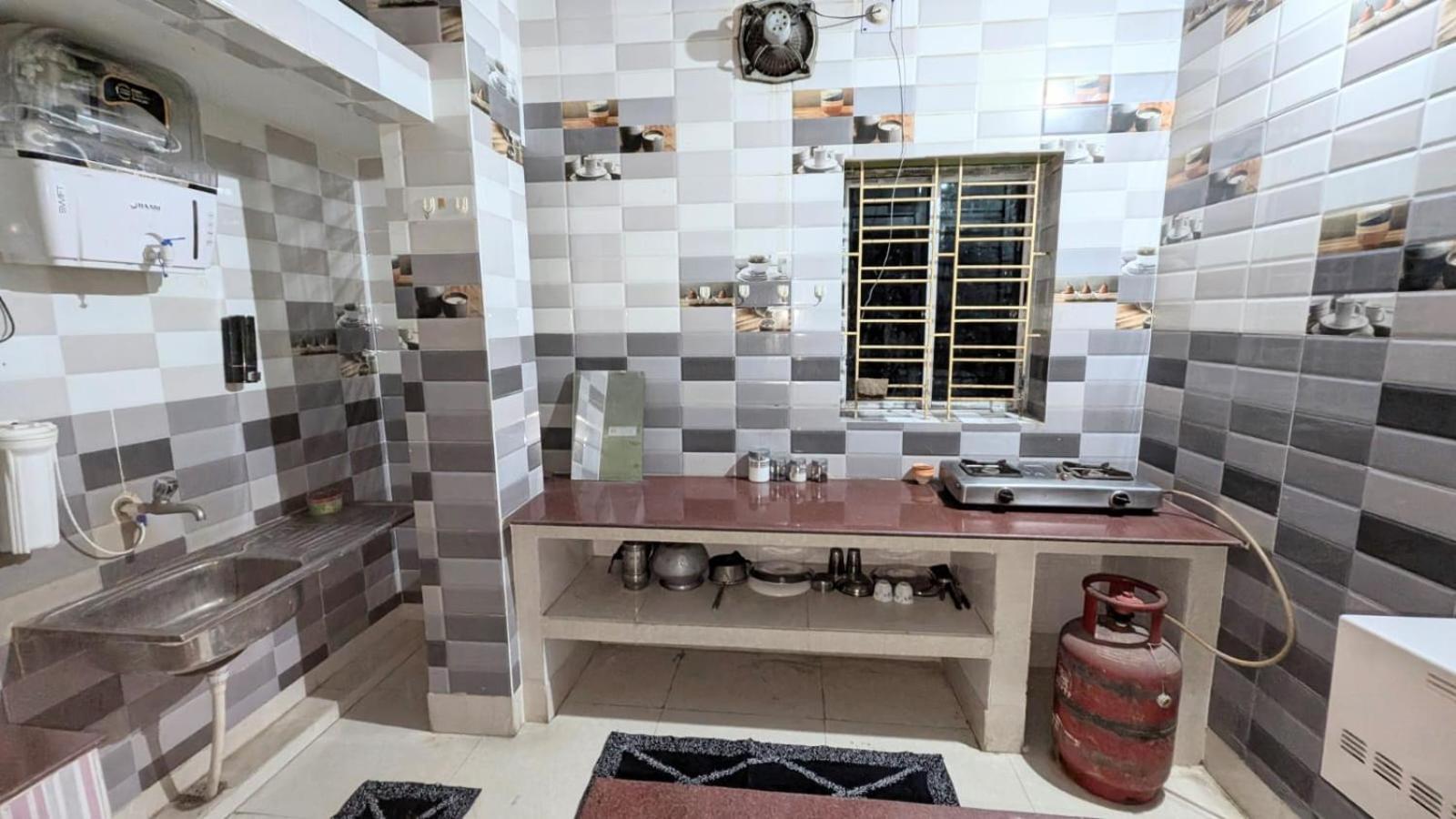 Veda Home'S Agartala Luaran gambar